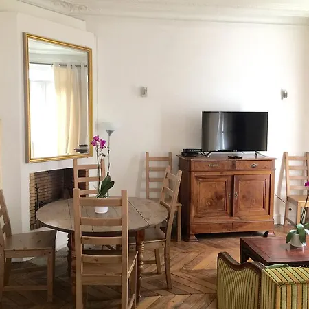 Apartament Saint Michel Free Parking
